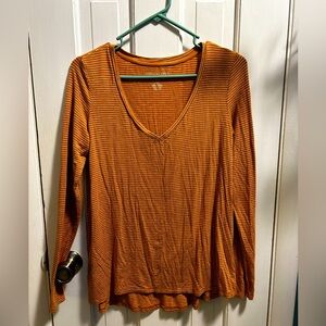 Women’s American Eagle long sleeve top